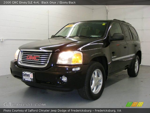 2006 GMC Envoy SLE 4x4 in Black Onyx