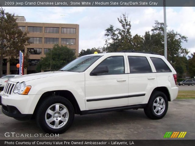 2009 Jeep Grand Cherokee Laredo in Stone White