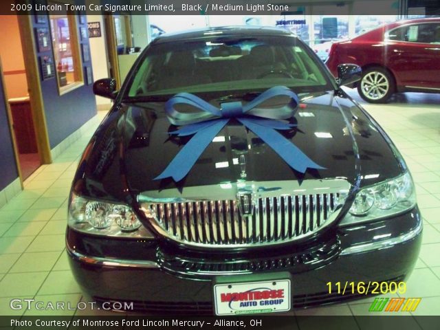 2009 Lincoln Town Car Black. Black 2009 Lincoln Town Car Signature Limited with Medium Light Stone interior 2009 Lincoln Town Car Signature Limited in Black