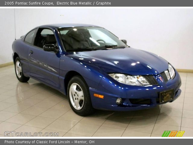2005 Pontiac Sunfire Coupe in Electric Blue Metallic
