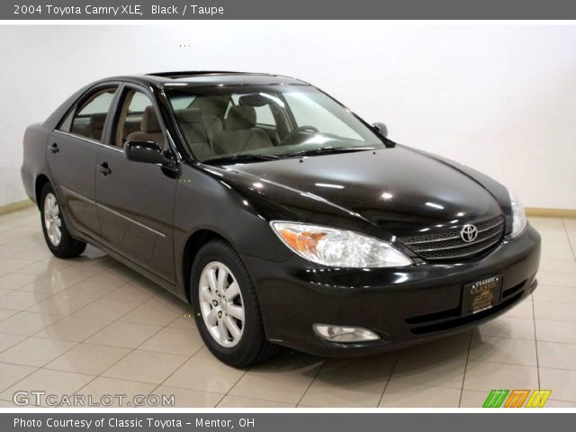 2004 Toyota Camry XLE in Black