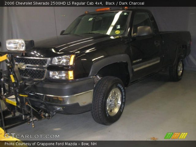 2006 Chevrolet Silverado 2500HD LS Regular Cab 4x4 in Black