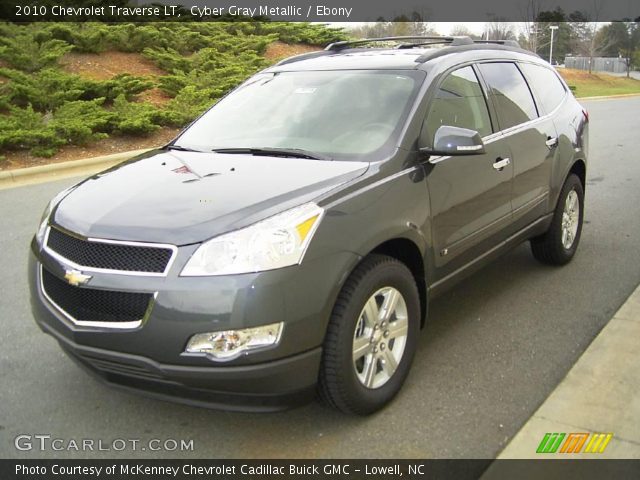 Cyber Gray Metallic 2010 Chevrolet Traverse Lt Ebony
