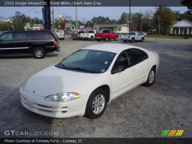 2003 Dodge Intrepid SE in Stone White