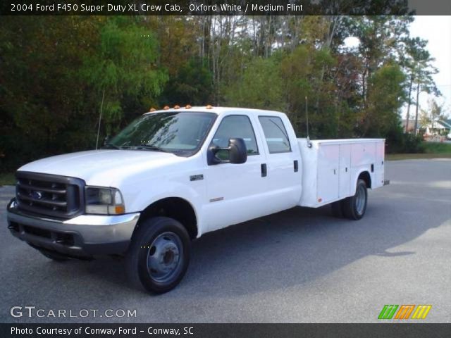 2004 Ford F450 Super Duty XL Crew Cab in Oxford White