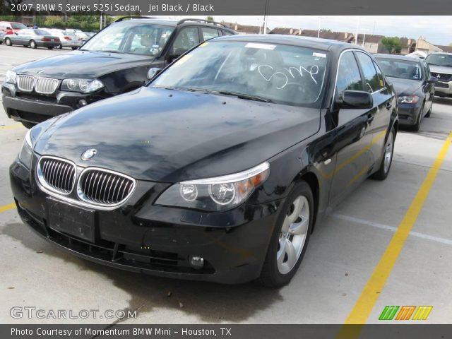 2007 BMW 5 Series 525i Sedan in Jet Black