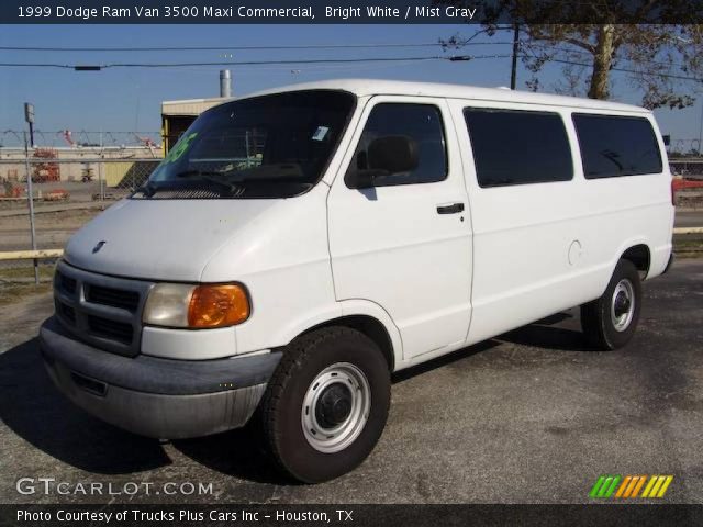 1999 Dodge Ram Van 3500 Maxi Commercial in Bright White
