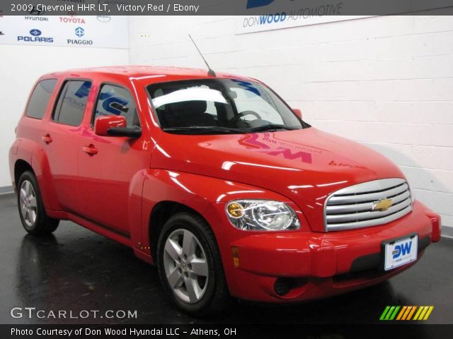 2009 Chevrolet HHR LT in Victory Red