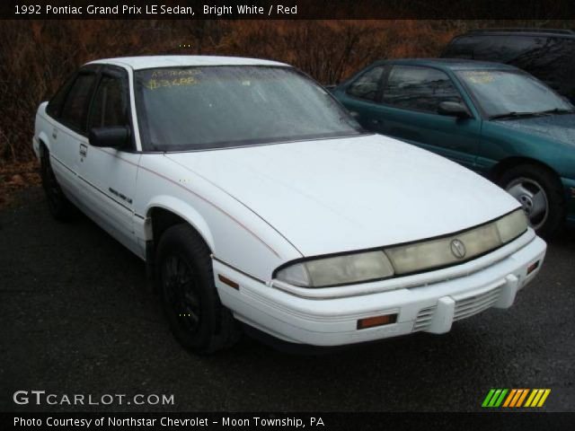 1992 Pontiac Grand Prix LE Sedan in Bright White