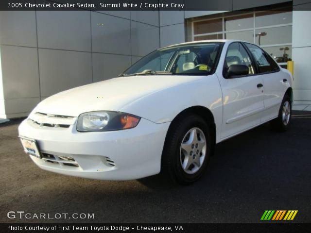 2005 Chevrolet Cavalier Sedan in Summit White