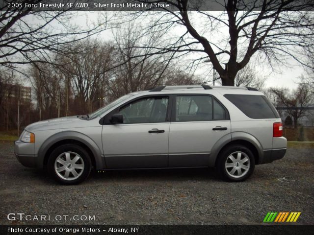 2005 Ford Freestyle SE AWD in Silver Frost Metallic