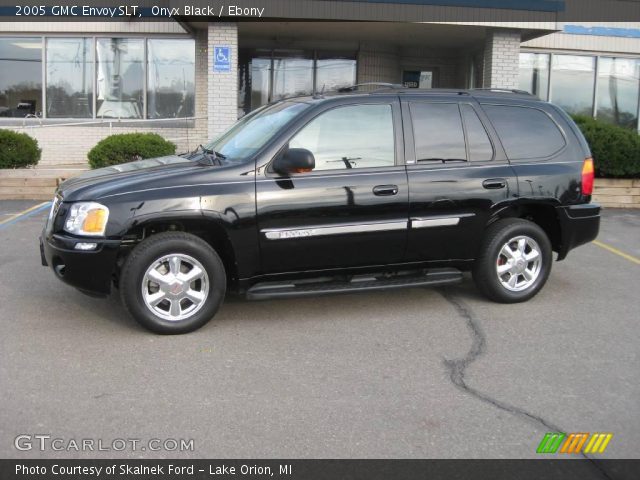 2005 GMC Envoy SLT in Onyx Black