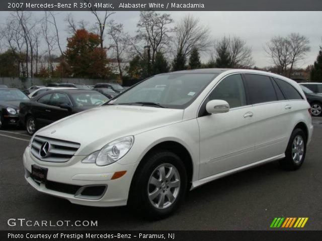 2007 Mercedes-Benz R 350 4Matic in Alabaster White