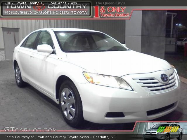 2007 Toyota Camry LE in Super White
