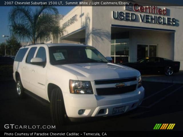2007 Chevrolet Suburban 1500 LT in Summit White
