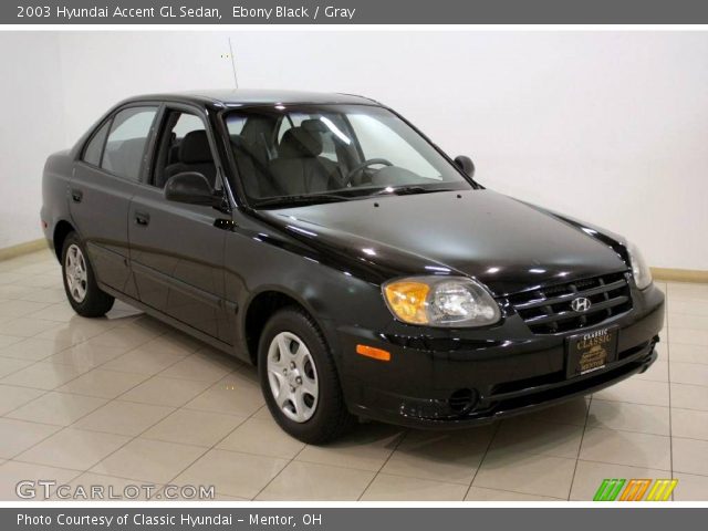 2003 Hyundai Accent GL Sedan in Ebony Black