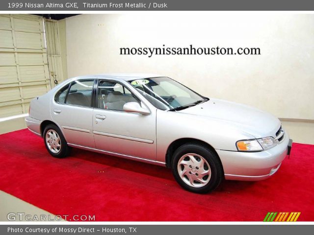 1999 Nissan Altima GXE in Titanium Frost Metallic