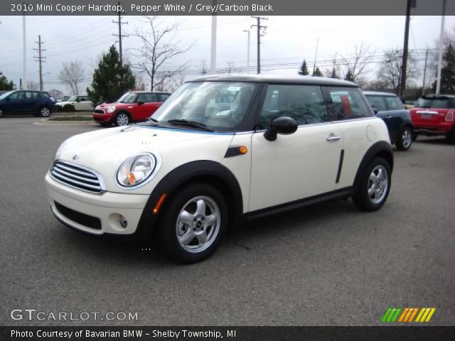 2010 Mini Cooper Hardtop in Pepper White
