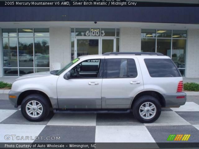 2005 Mercury Mountaineer V6 AWD in Silver Birch Metallic