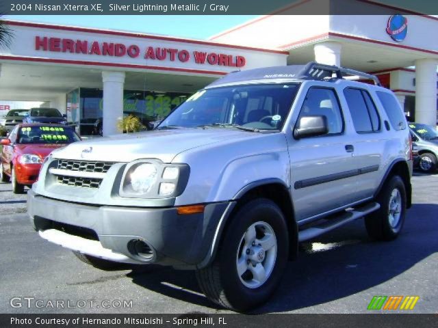 2004 Nissan Xterra XE in Silver Lightning Metallic