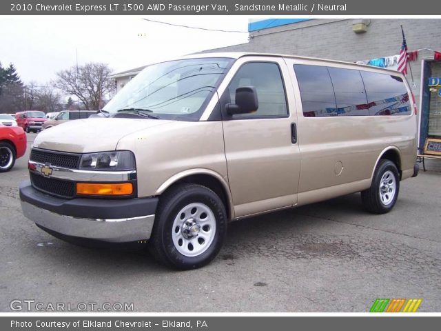 2010 Chevrolet Express LT 1500 AWD Passenger Van in Sandstone Metallic