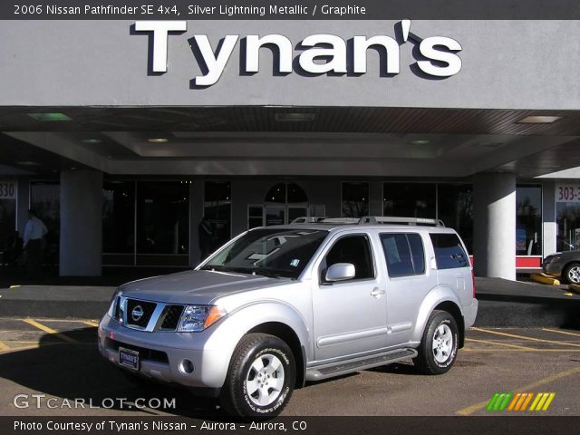 2006 Nissan Pathfinder SE 4x4 in Silver Lightning Metallic