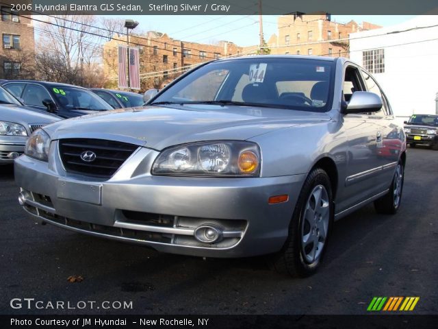 2006 Hyundai Elantra GLS Sedan in Sterling Silver