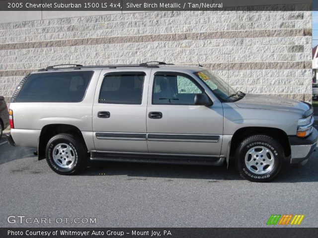 2005 Chevrolet Suburban 1500 LS 4x4 in Silver Birch Metallic