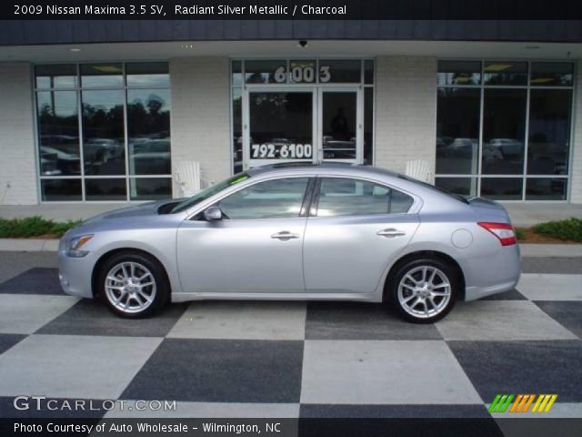 2009 Nissan Maxima 3.5 SV in Radiant Silver Metallic