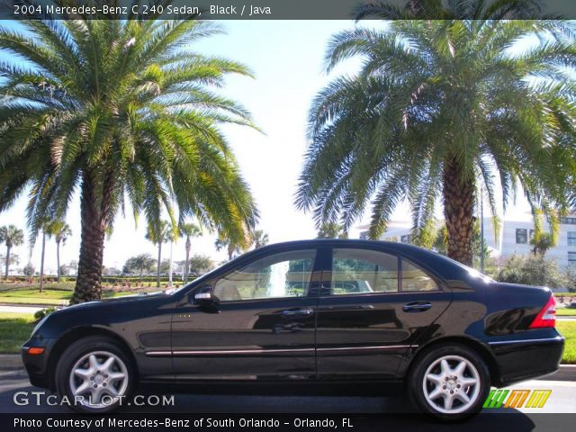 2004 Mercedes-Benz C 240 Sedan in Black