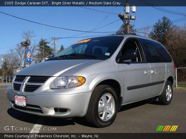 2005 Dodge Caravan SXT in Bright Silver Metallic