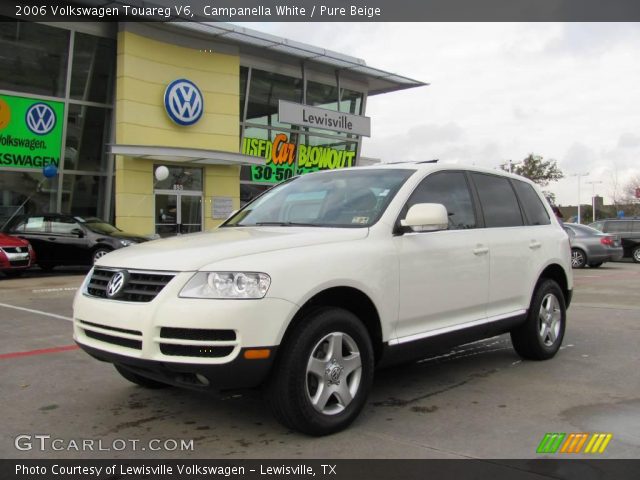 2006 Volkswagen Touareg V6 in Campanella White