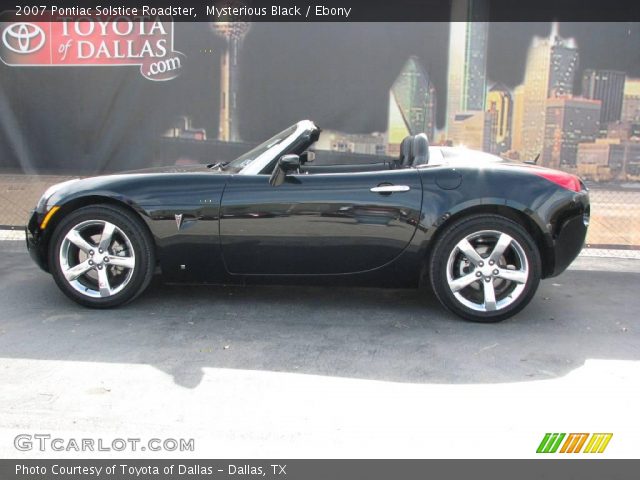 2007 Pontiac Solstice Roadster in Mysterious Black