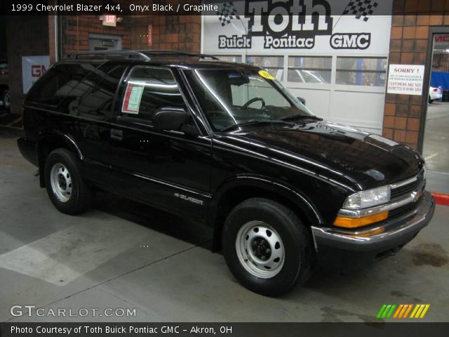 1999 Chevrolet Blazer 4x4 in Onyx Black