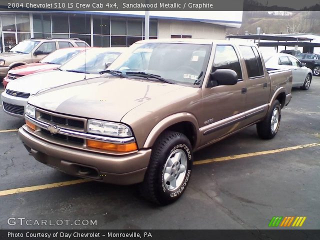 2004 Chevrolet S10 LS Crew Cab 4x4 in Sandalwood Metallic