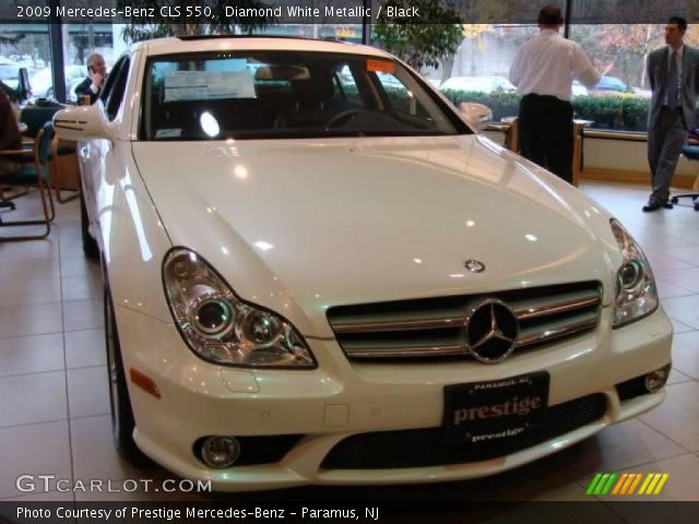 2009 Mercedes-Benz CLS 550 in Diamond White Metallic