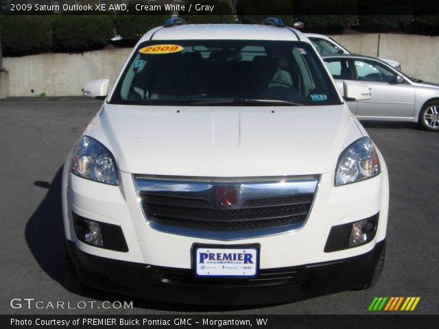 2009 Saturn Outlook XE AWD in Cream White