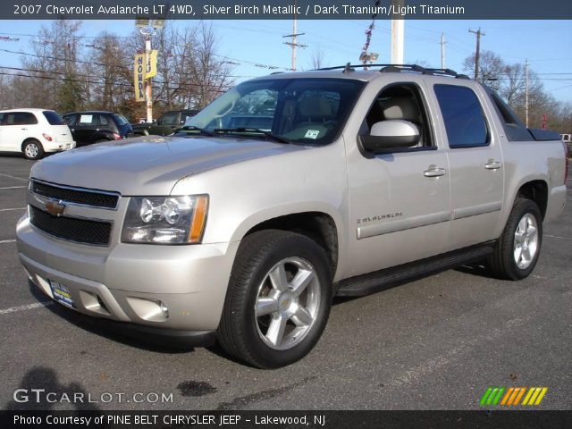 2007 Chevrolet Avalanche LT 4WD in Silver Birch Metallic