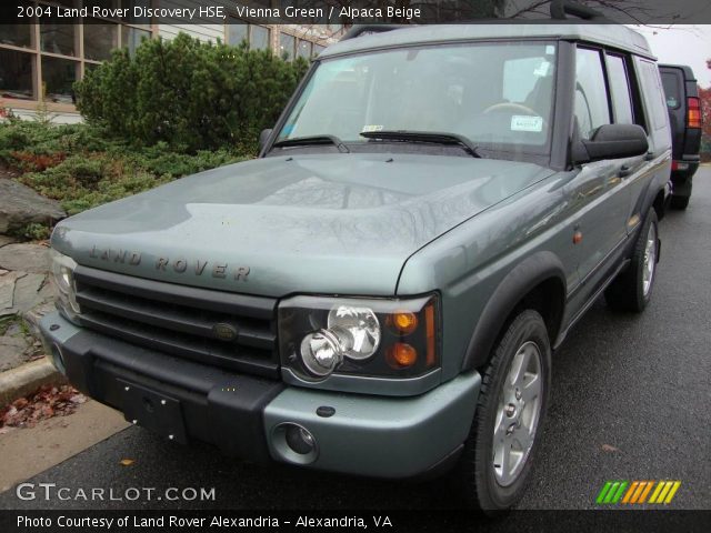 2004 Land Rover Discovery HSE in Vienna Green