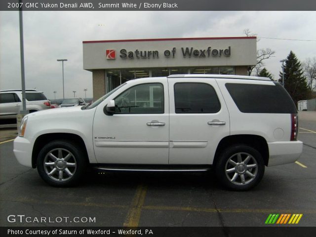 2007 GMC Yukon Denali AWD in Summit White