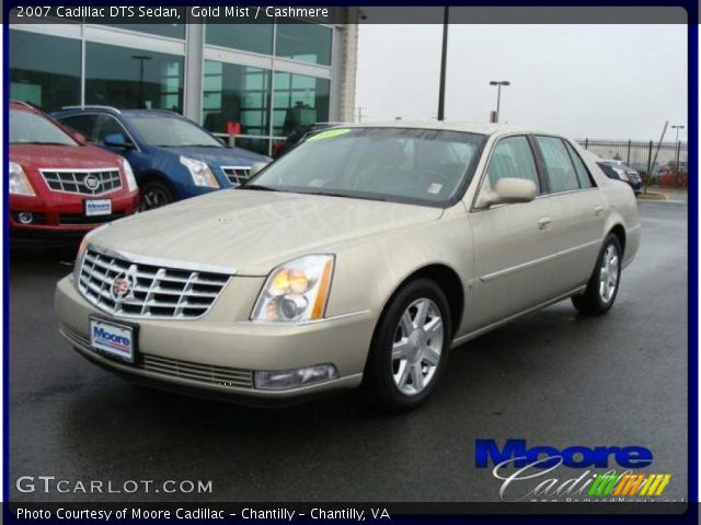 2007 Cadillac DTS Sedan in Gold Mist