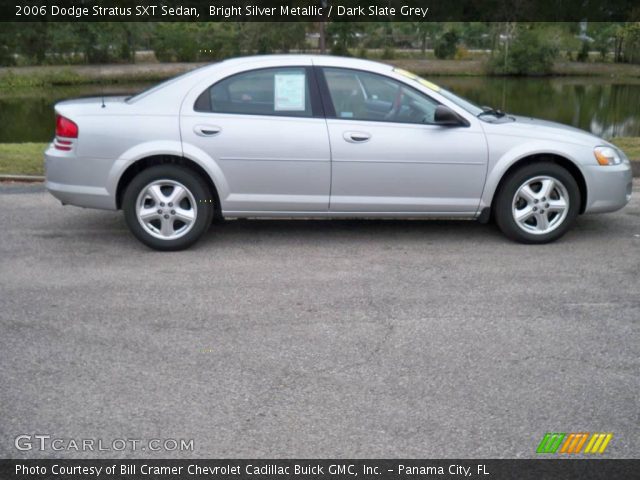 2006 Dodge Stratus SXT Sedan in Bright Silver Metallic