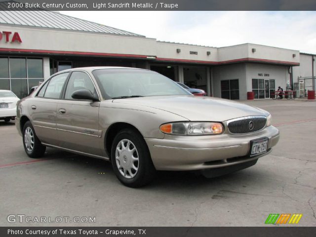 2000 Buick Century Custom in Light Sandrift Metallic