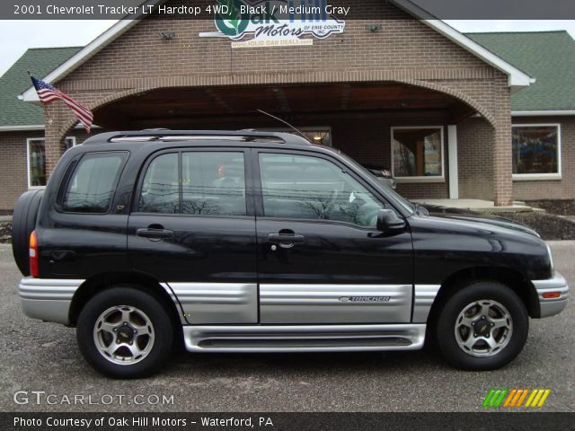 2001 Chevrolet Tracker LT Hardtop 4WD in Black