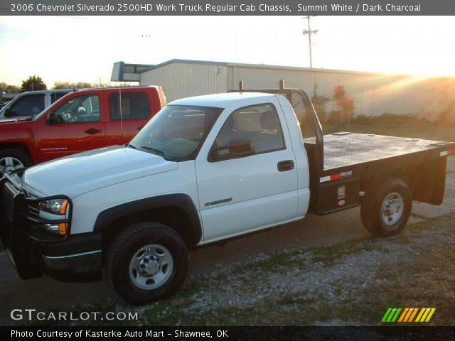 2006 Chevrolet Silverado 2500HD Work Truck Regular Cab Chassis in Summit White