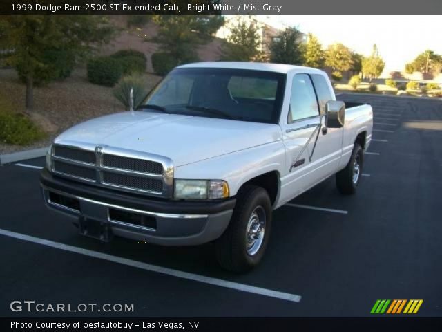 1999 Dodge Ram 2500 ST Extended Cab in Bright White