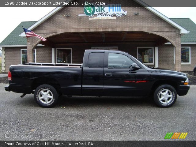 1998 Dodge Dakota Sport Extended Cab in Black