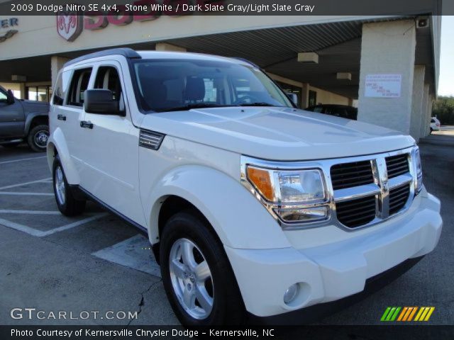 2009 Dodge Nitro SE 4x4 in Stone White
