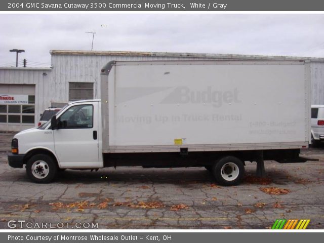 2004 GMC Savana Cutaway 3500 Commercial Moving Truck in White