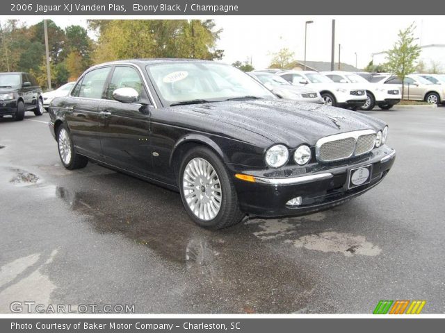 2006 Jaguar XJ Vanden Plas in Ebony Black